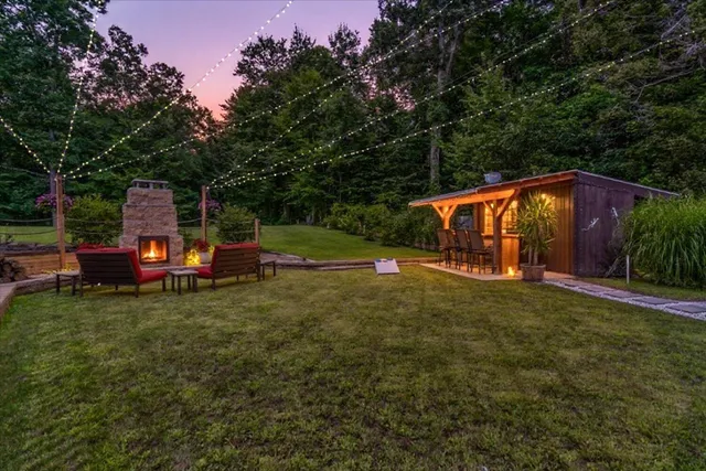 $695,000 | 8632 Anchor Drive, Delton, MI 49046