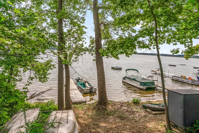 $695,000 | 8632 Anchor Drive, Delton, MI 49046