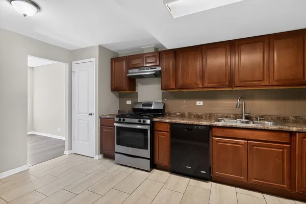 $2,499 | 193 Jeffrey Lane, Bolingbrook, IL 60440