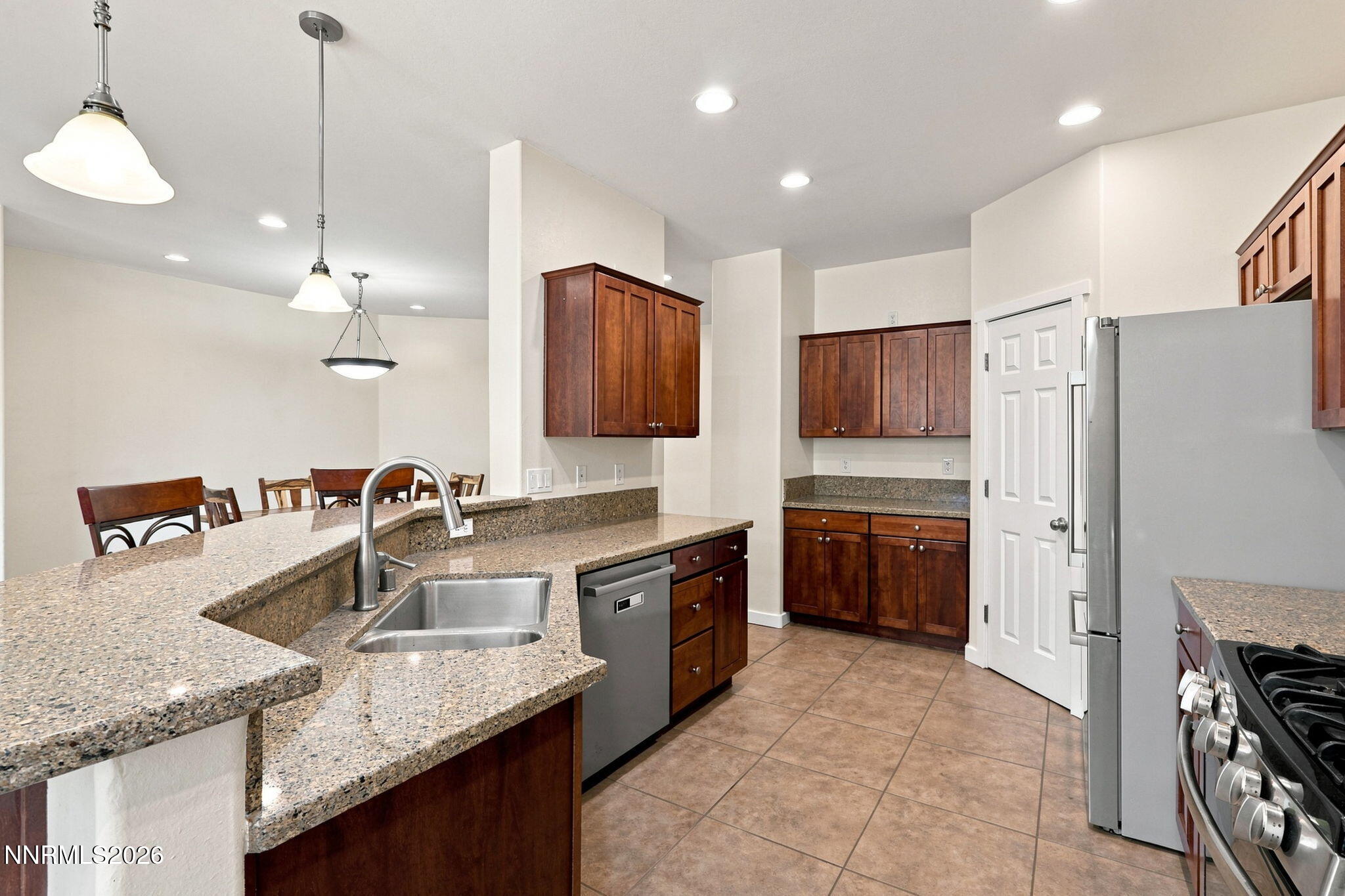 789 Country View Court Reno, NV 89506 - Photo 15 of 54 15-web-or-mls-IMG_3047