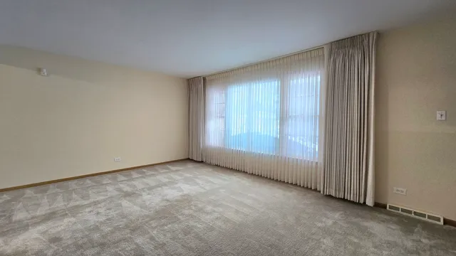 $219,000 | 14920 Wentworth Avenue, Dolton, IL 60419