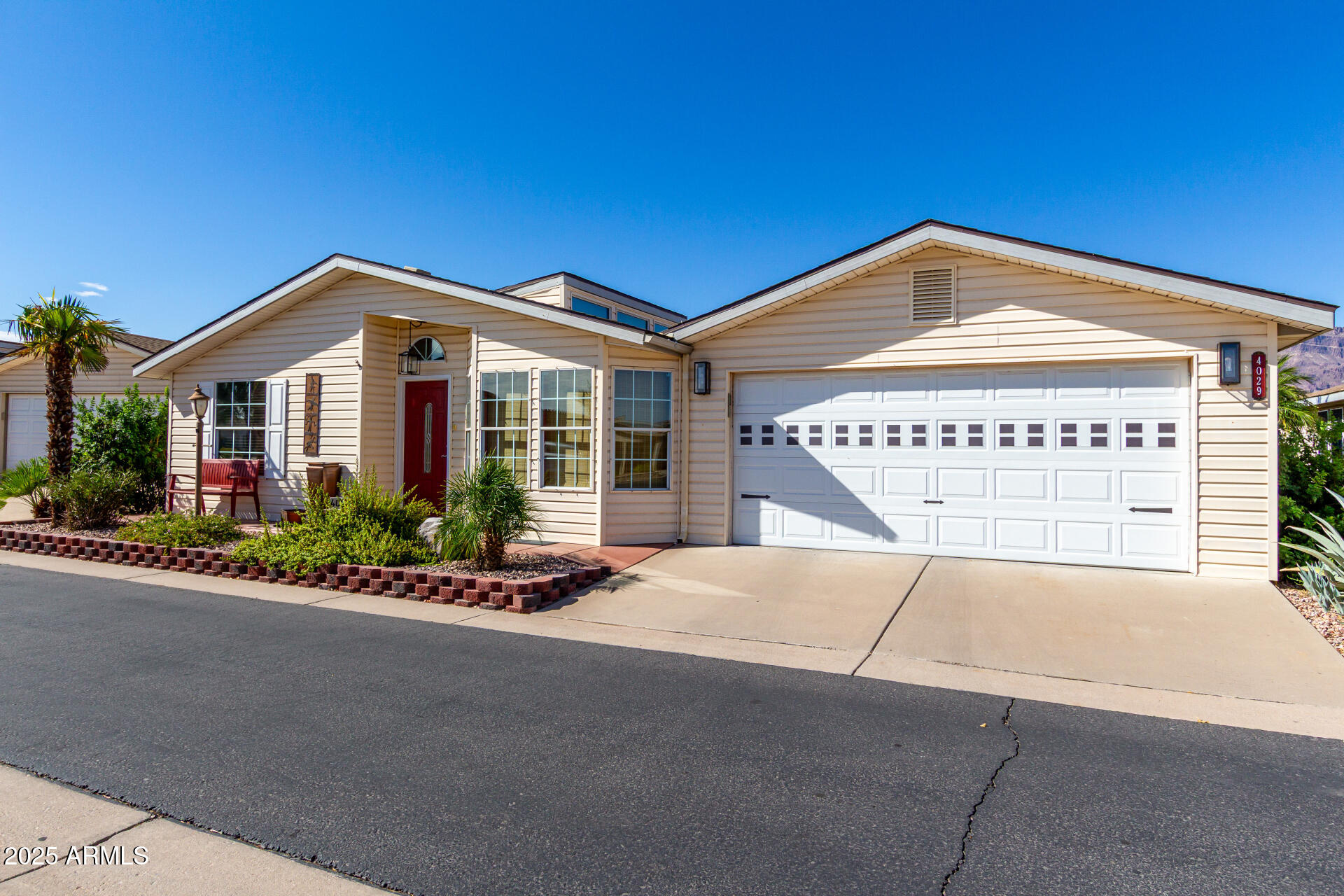 3301 South Goldfield Road, Unit 4029 Apache Junction, AZ 85119 - Photo 4 of 34 05 Goldfield