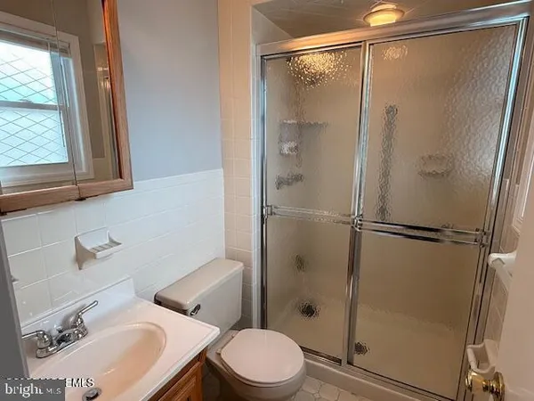 $2,250 | 19 Lyford Court, Toms River, NJ 08757