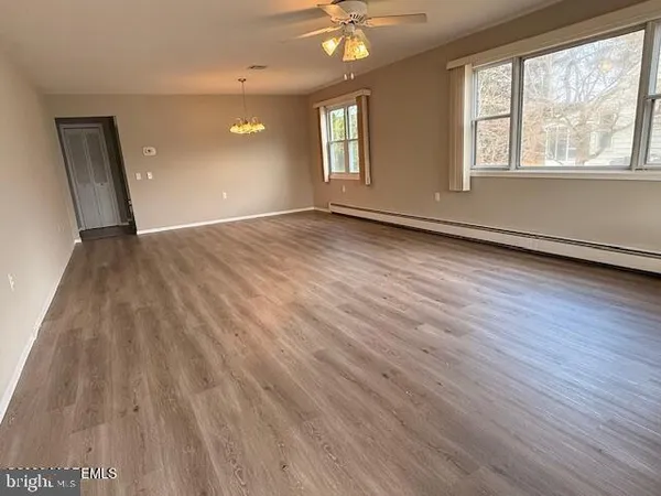 $2,250 | 19 Lyford Court, Toms River, NJ 08757