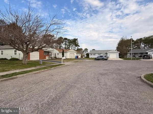 $2,250 | 19 Lyford Court, Toms River, NJ 08757