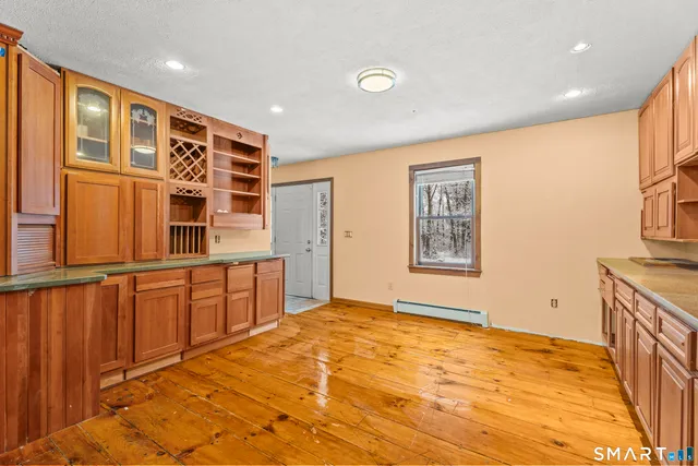 $649,900 | 4 Tarklin Hill Road, Voluntown, CT 06384