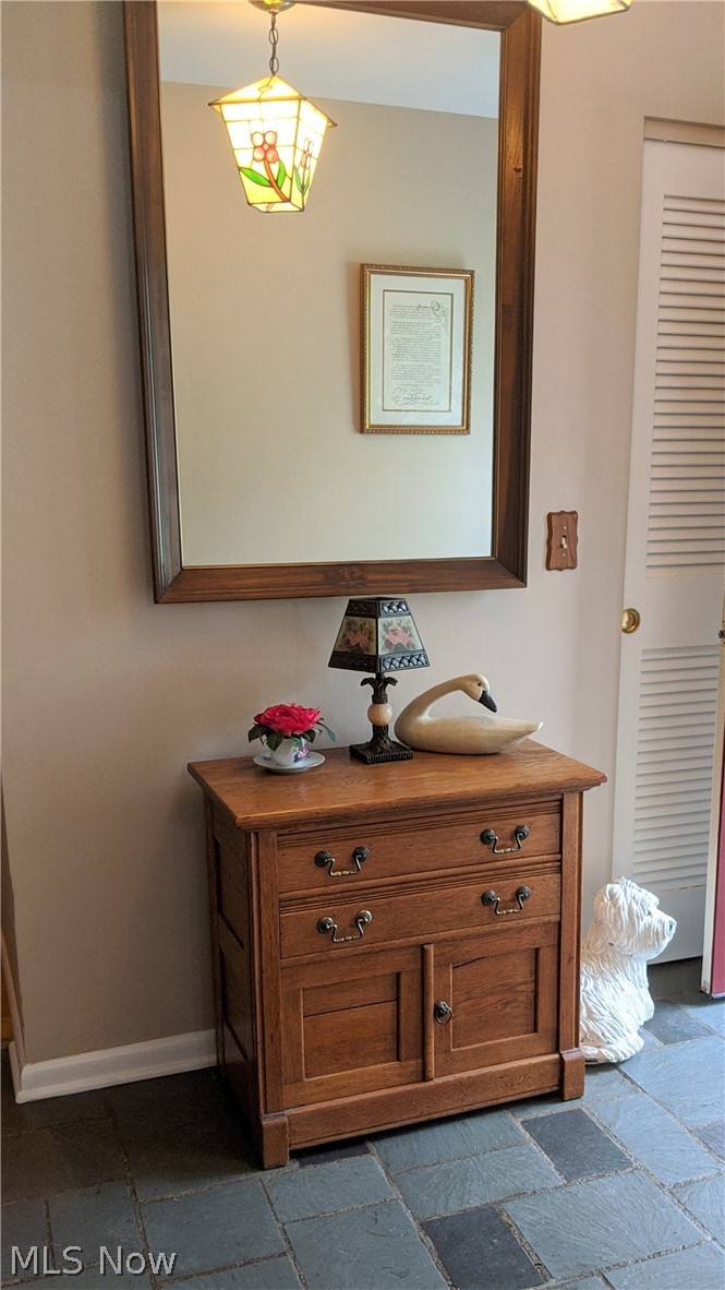 118 Robson Road Marietta, OH 45750 - Photo 3 of 21 The foyer has slate floors and a good size coat closet.