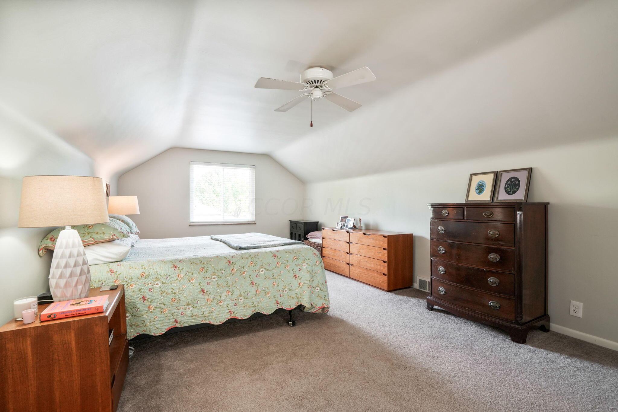 2086 Milden Road Columbus, OH 43221 - Photo 21 of 33 bed3