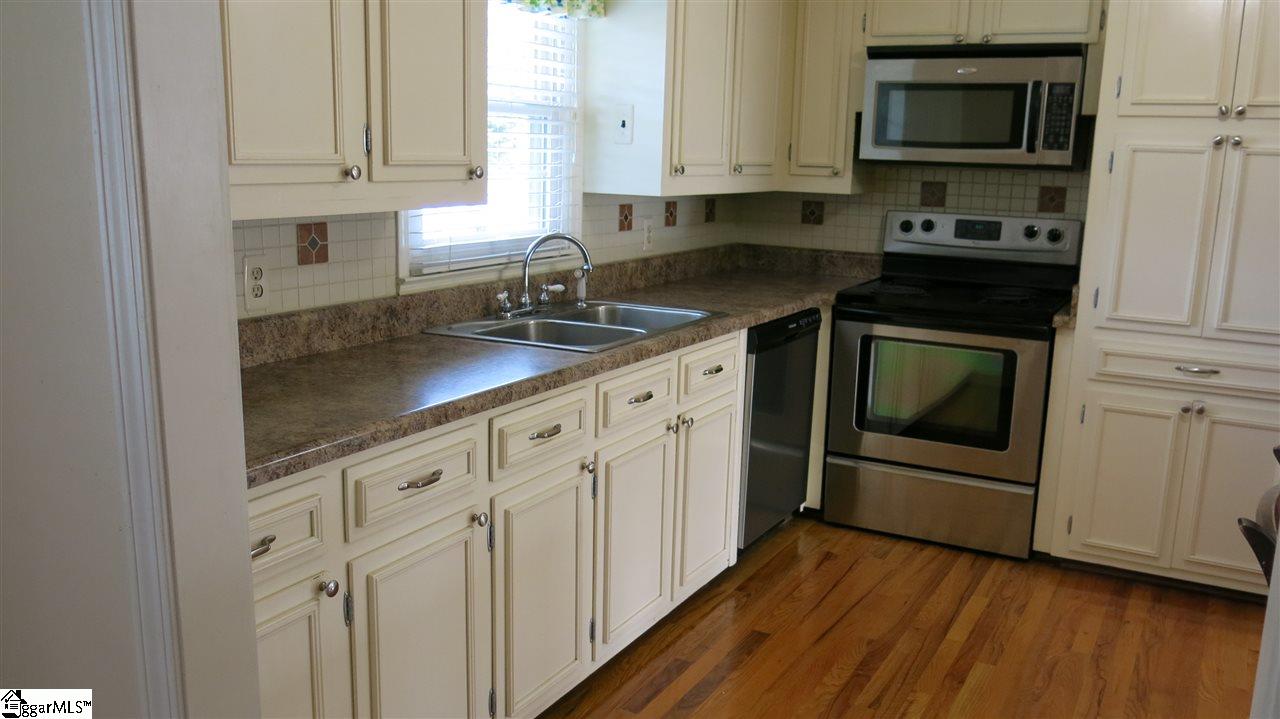 304 Stamey Valley Road Travelers Rest, SC 29690 - Photo 9 of 35
