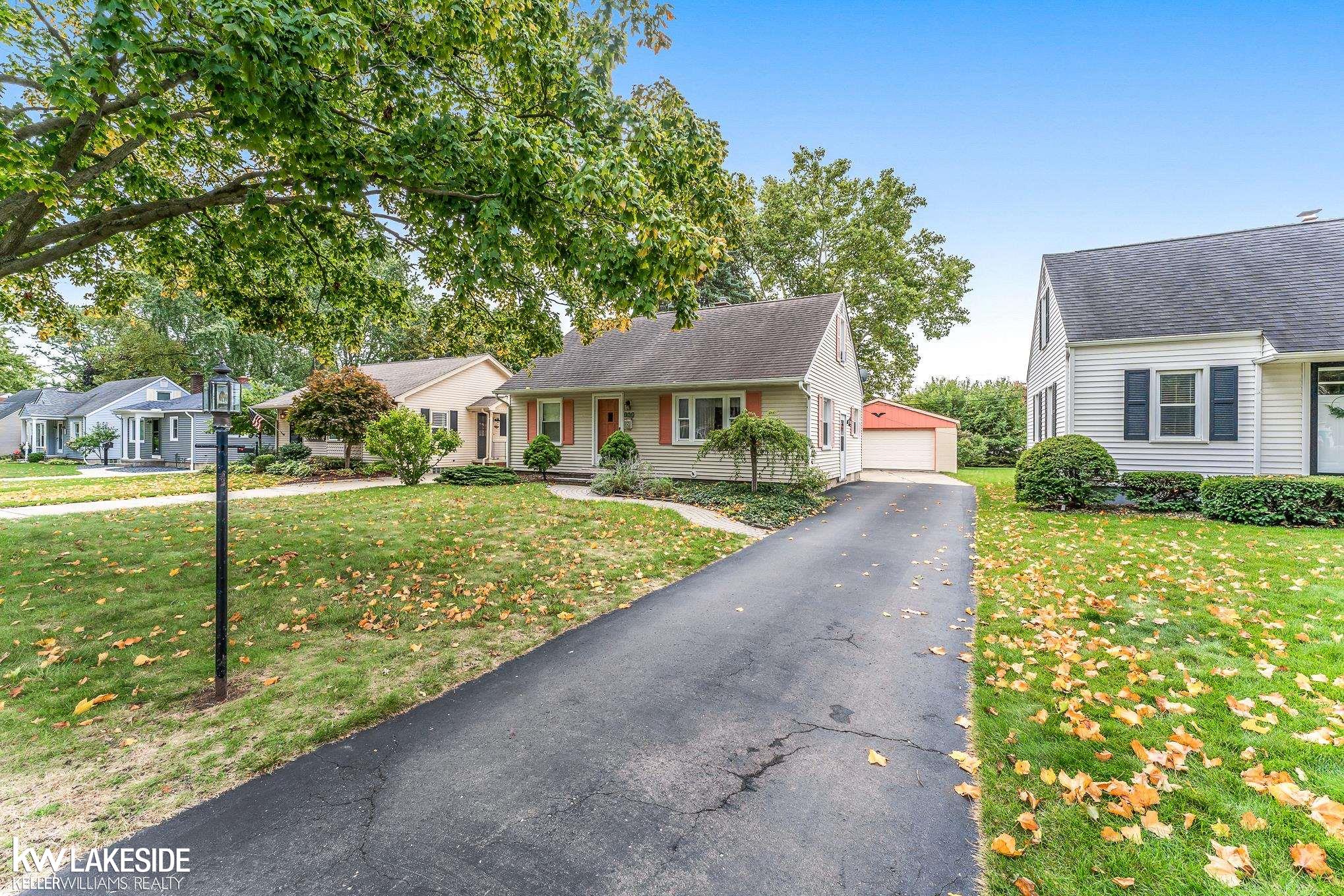 163 Croswell Street Romeo, MI 48065 - Photo 1 of 28 50091765.JPG