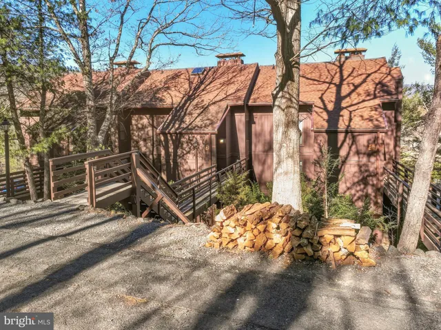 $189,998 | 274 The Hill Road, Unit 13A, Basye, VA 22810