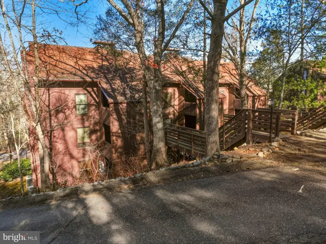 $189,998 | 274 The Hill Road, Unit 13A, Basye, VA 22810