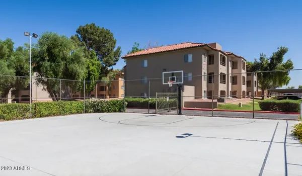 $865 | 6201 West Olive Avenue, Unit A2, Glendale, AZ 85302