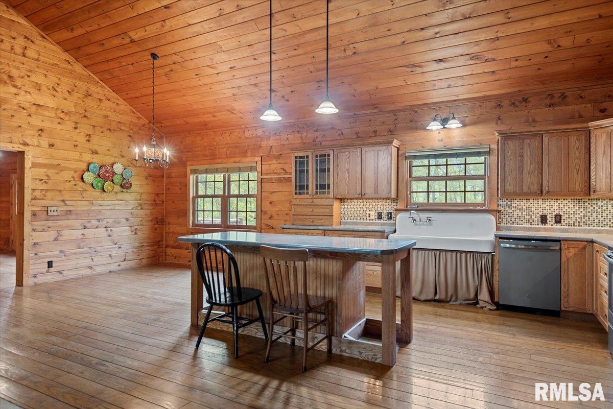 310 Pine Ridge Lane Athens, IL 62613 - Photo 22 of 67