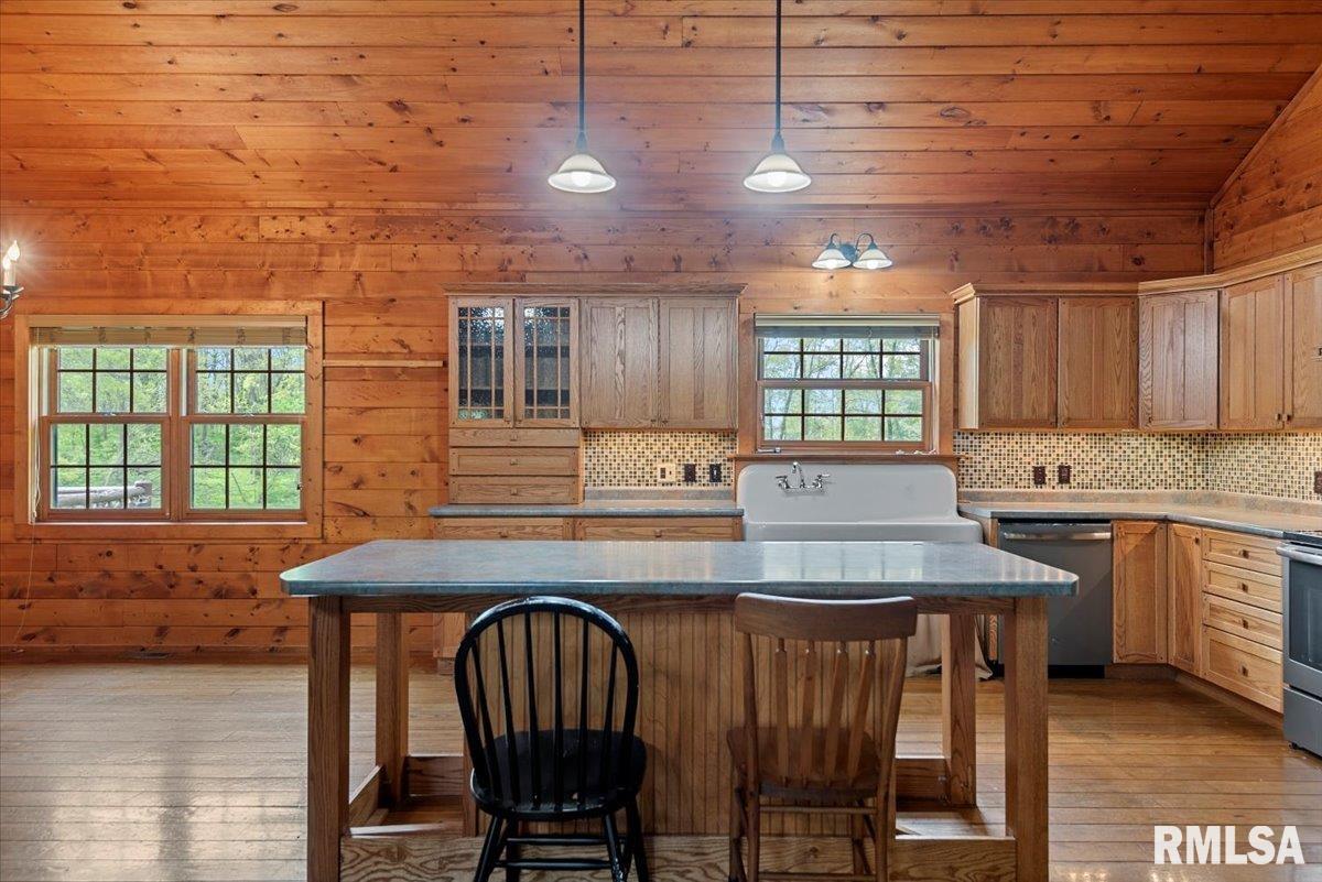 310 Pine Ridge Lane Athens, IL 62613 - Photo 23 of 67