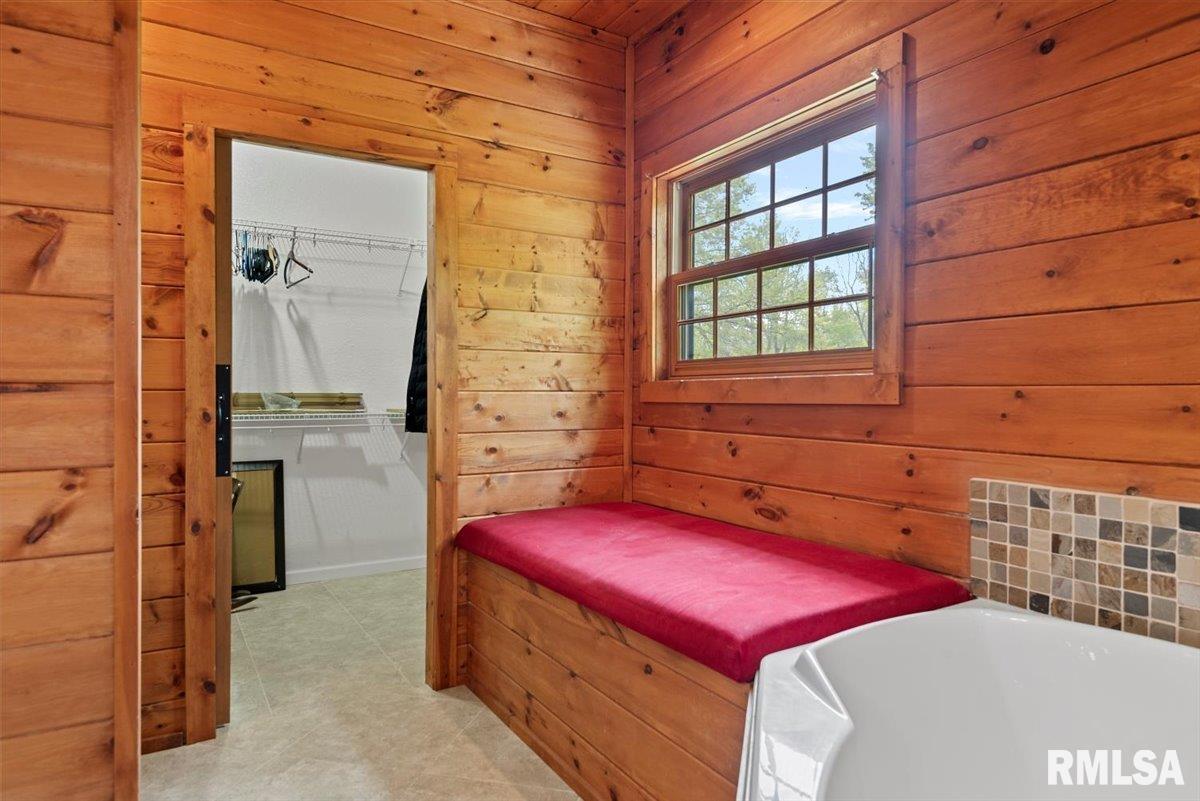 310 Pine Ridge Lane Athens, IL 62613 - Photo 29 of 67