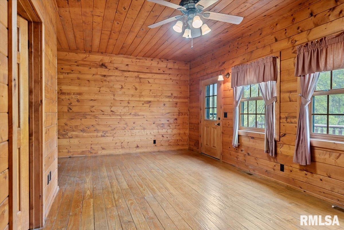 310 Pine Ridge Lane Athens, IL 62613 - Photo 31 of 67