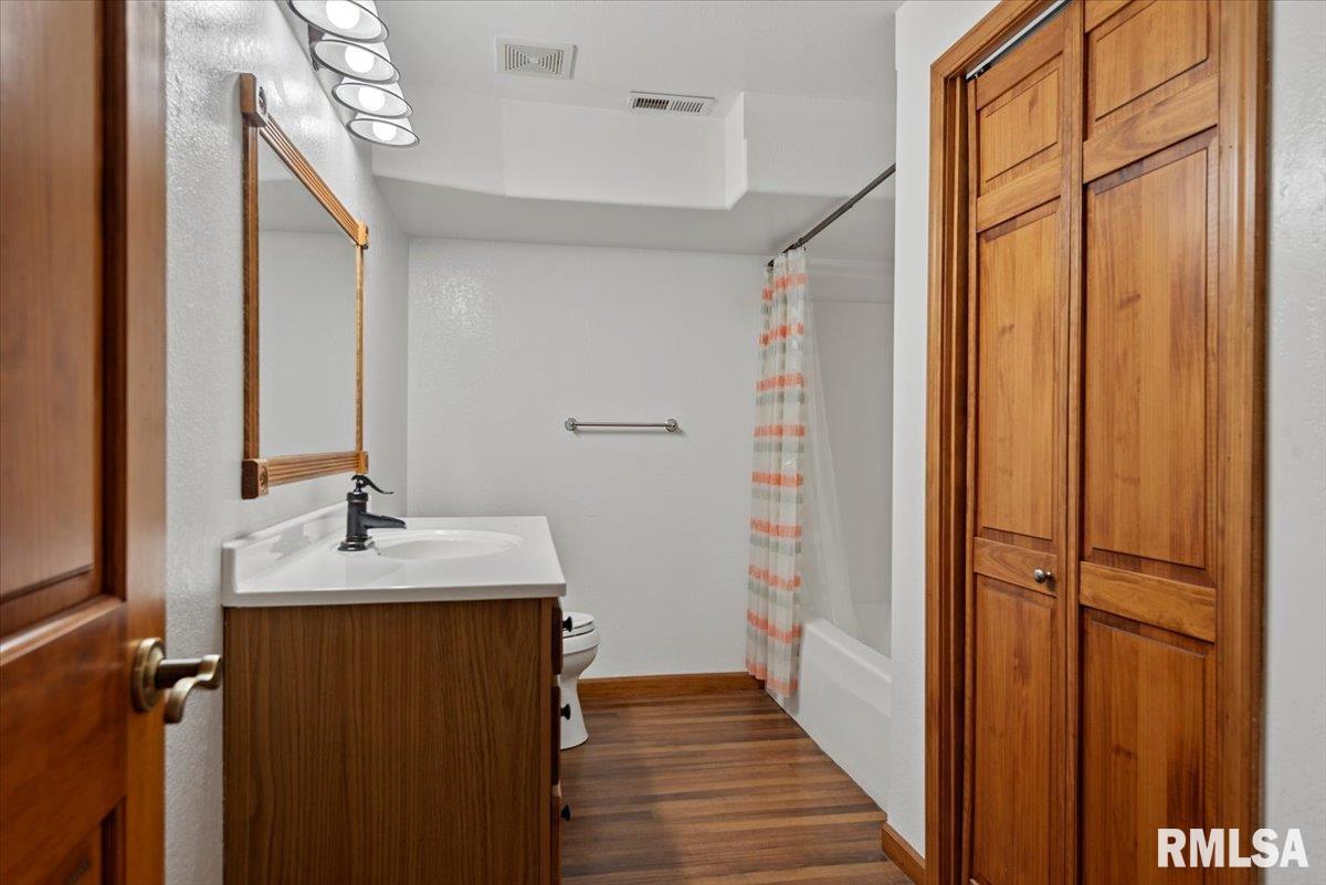 310 Pine Ridge Lane Athens, IL 62613 - Photo 45 of 67