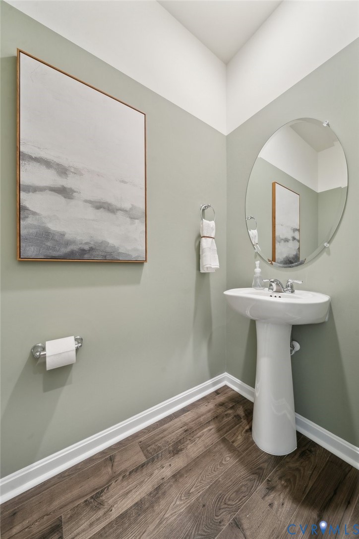171 Liberty Lane Keswick, VA 22947 - Photo 11 of 25 a bathroom with a sink toilet and mirror