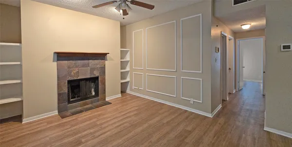 $1,975 | 203 East 31st Street, Unit 207, Austin, TX 78705