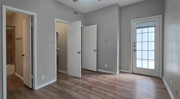 $1,975 | 203 East 31st Street, Unit 207, Austin, TX 78705