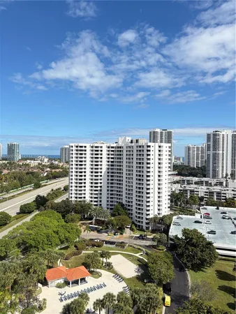 $2,750 | 3300 Northeast 191st Street, Unit 1911, Aventura, FL 33180