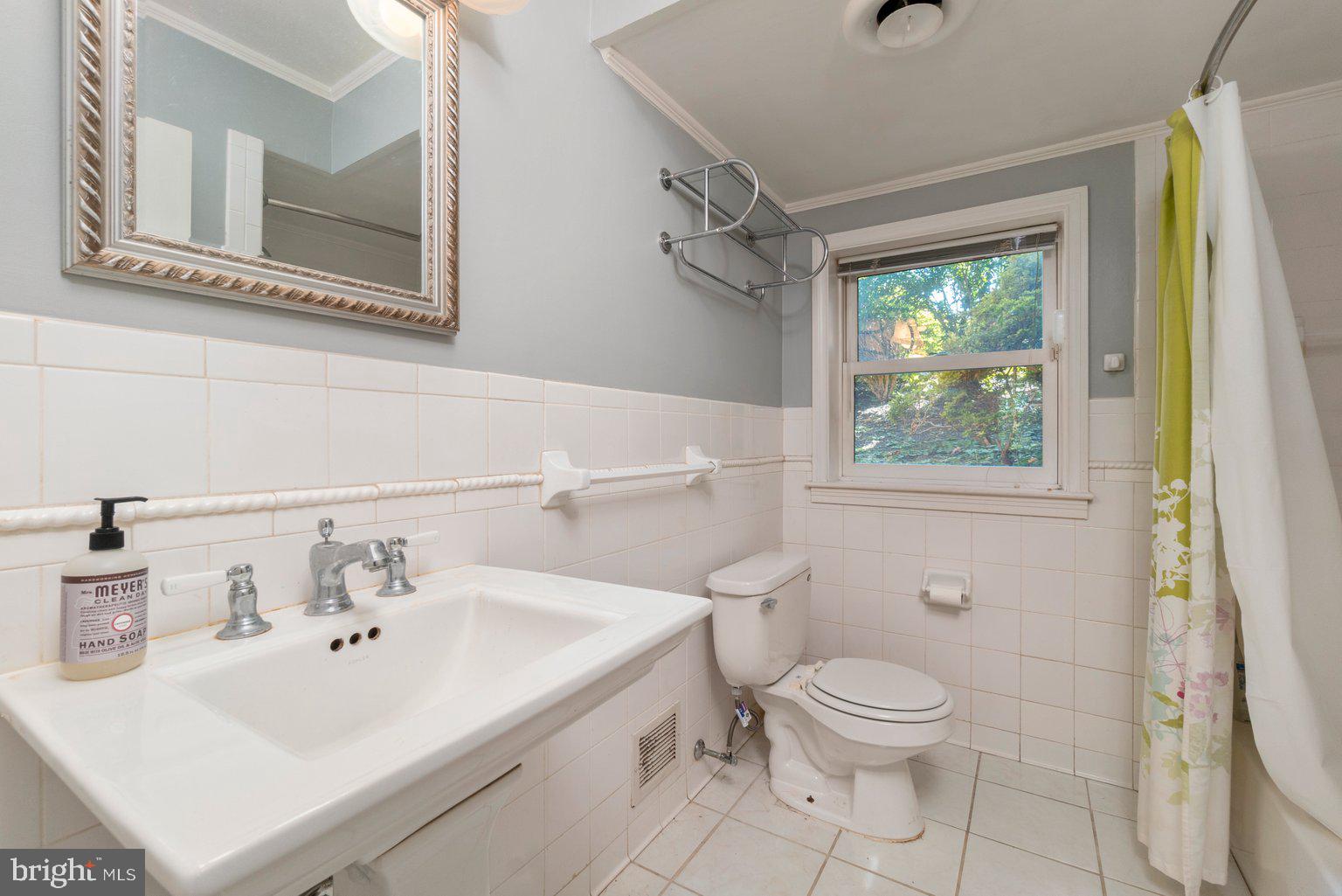 8817 Wolverton Road Baltimore, MD 21234 - Photo 25 of 41 Gallery Image 25
