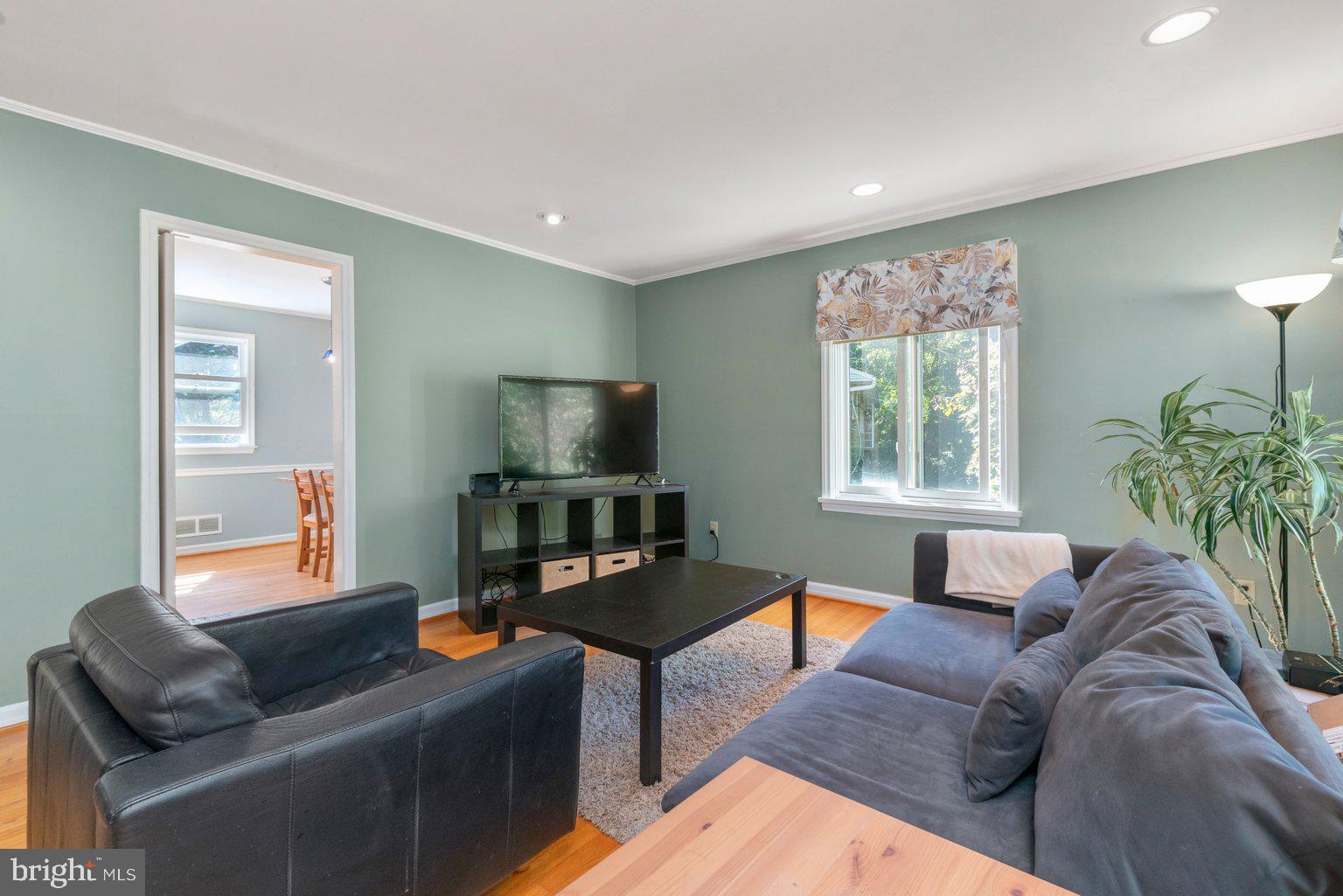 8817 Wolverton Road Baltimore, MD 21234 - Photo 5 of 41 Gallery Image 5