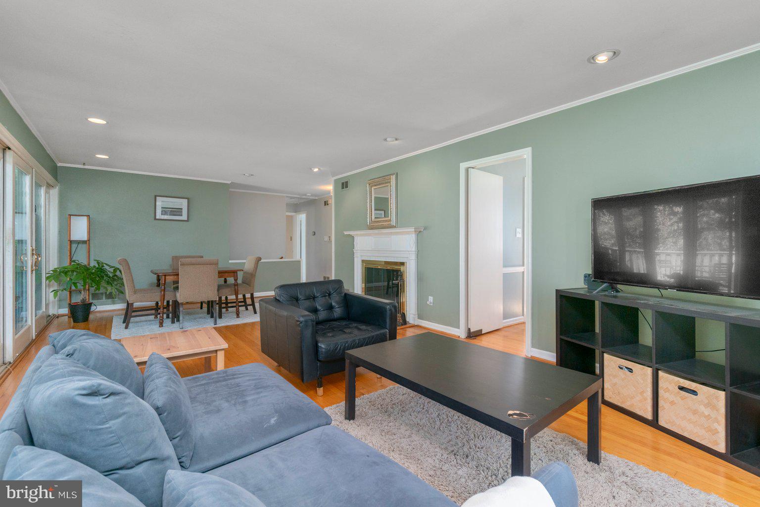 8817 Wolverton Road Baltimore, MD 21234 - Photo 6 of 41 Gallery Image 6