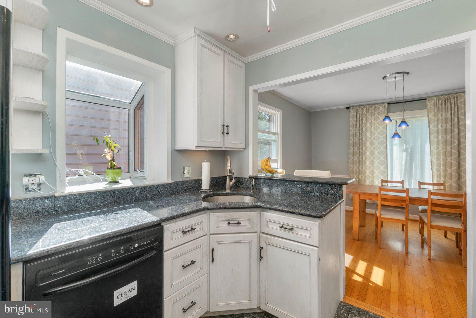8817 Wolverton Road Baltimore, MD 21234 - Photo 9 of 41 Gallery Image 9
