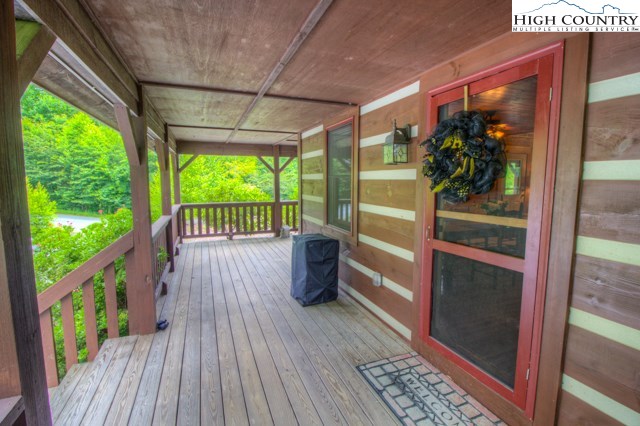 173 Woodby Ridge Road Vilas, NC 28692 - Photo 4 of 25 Gallery Image 4