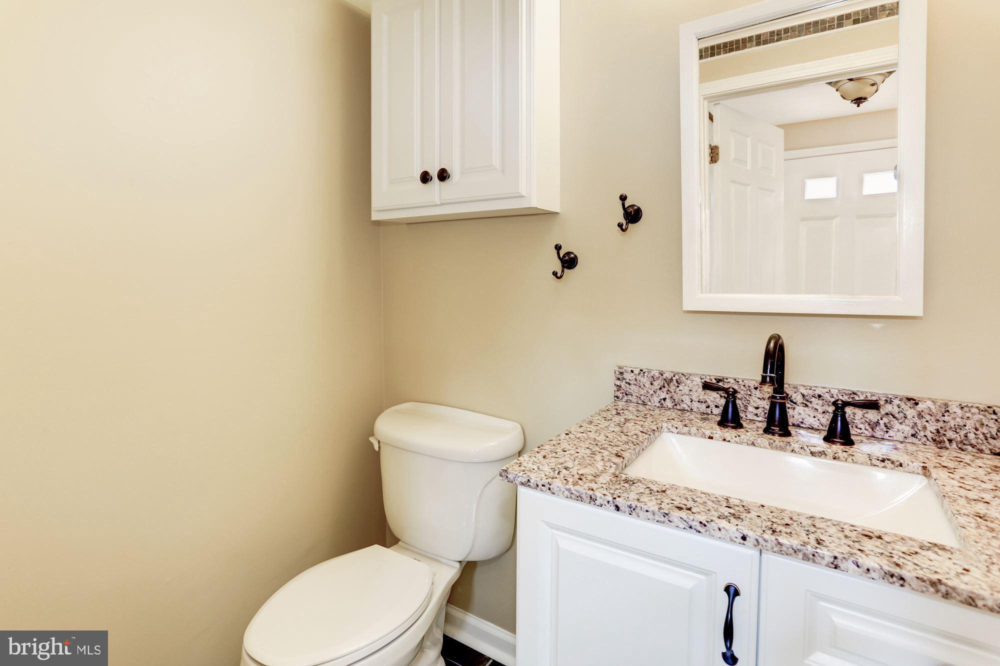 5828 Canvasback Road Burke, VA 22015 - Photo 12 of 39 Gallery Image 12