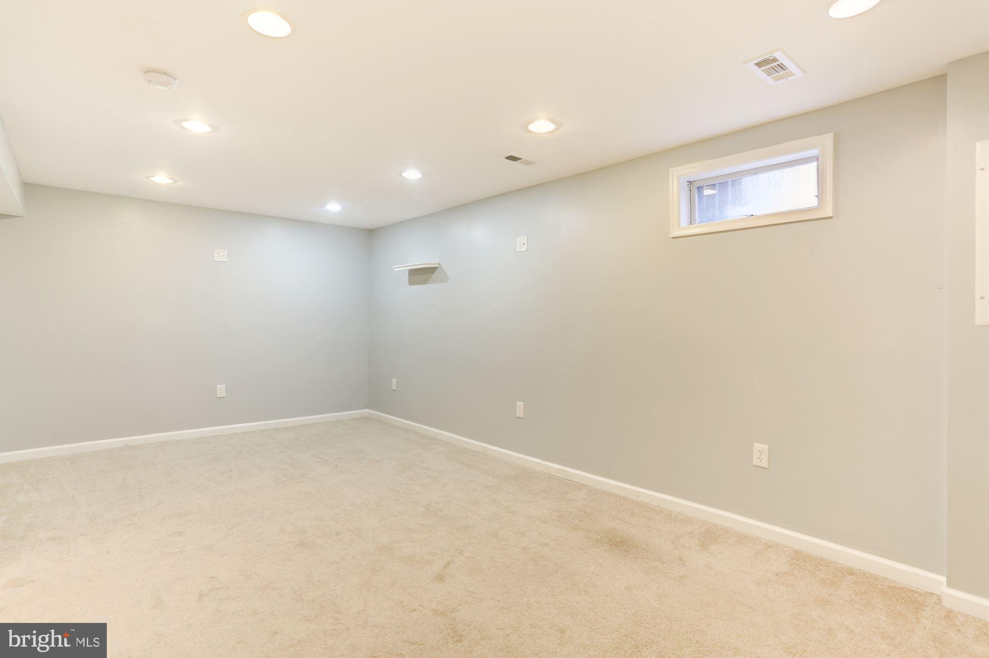 5828 Canvasback Road Burke, VA 22015 - Photo 26 of 39 Gallery Image 26