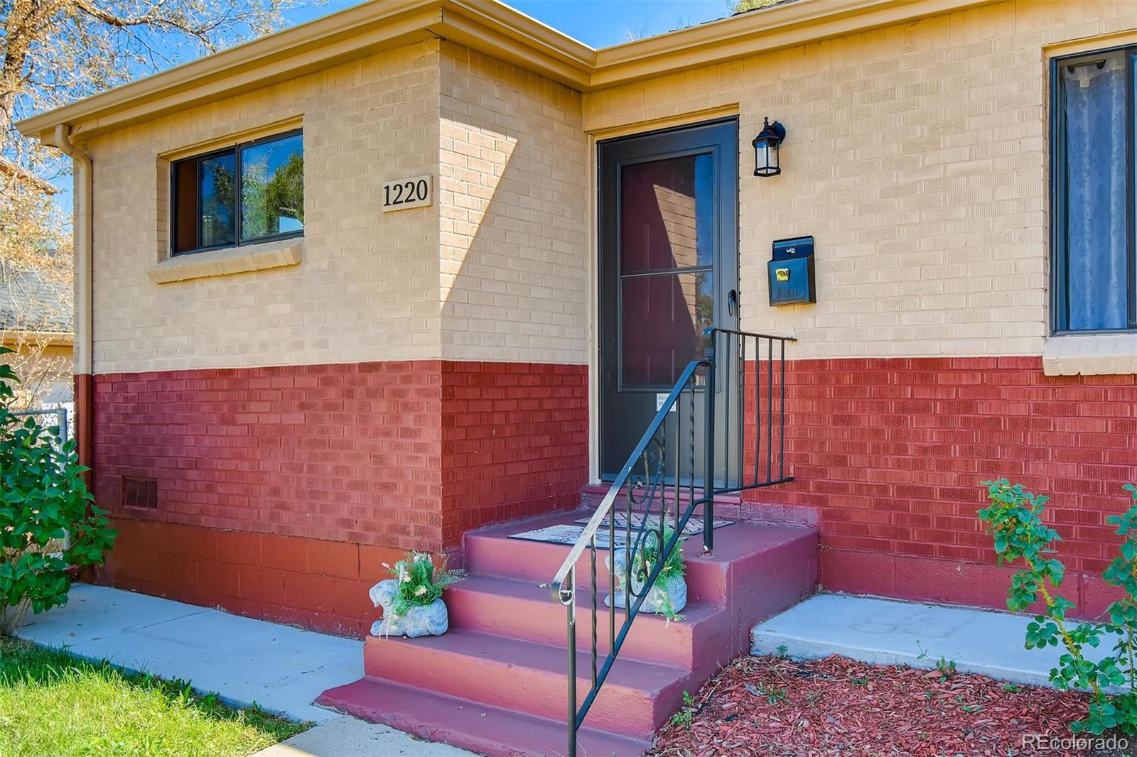 1220 Ruth Drive Thornton, CO 80229 - Photo 3 of 21 Gallery Image 3