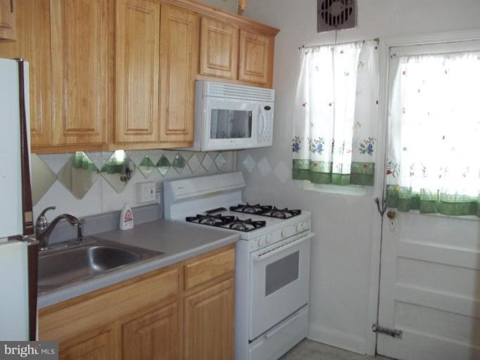 1801 Swansea Road Baltimore, MD 21239 - Photo 3 of 14 Kitchen