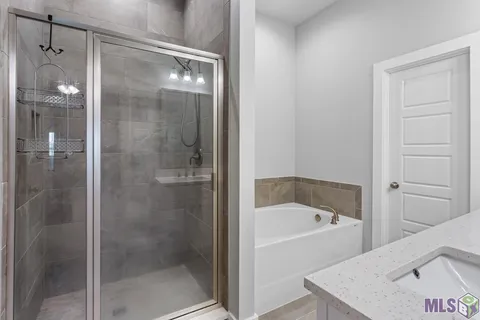 $279,900 | 9562 Creekview Drive, Baton Rouge, LA 70836