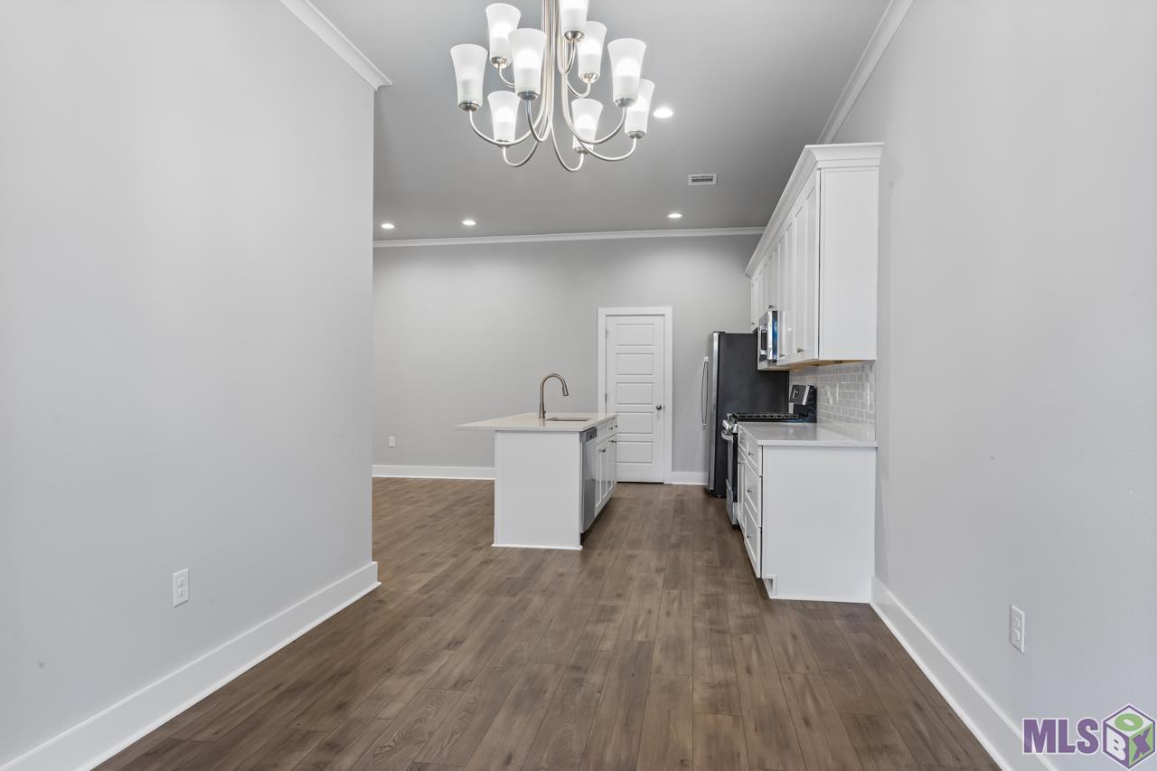 9562 Creekview Drive Baton Rouge, LA 70836 - Photo 3 of 16