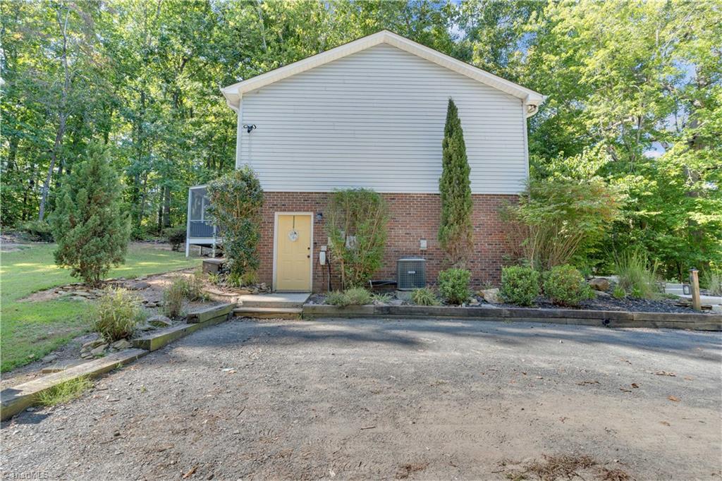 1564 Walker Road Asheboro, NC 27205 - Photo 34 of 41