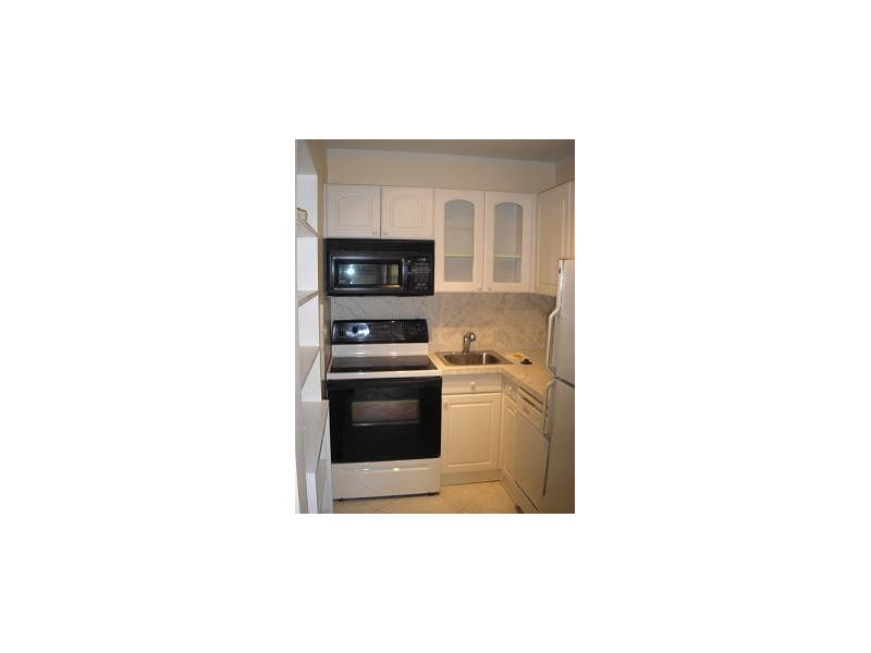 270 South Cypress Road, Unit 208 Pompano Beach, FL 33060 - Photo 16 of 24 Exterior Front