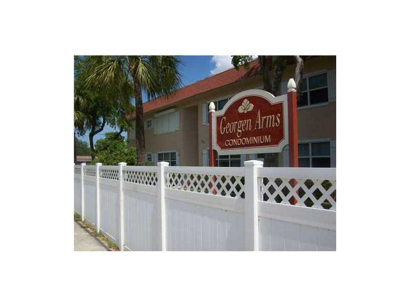 270 South Cypress Road, Unit 208 Pompano Beach, FL 33060 - Photo 23 of 24 Exterior Front