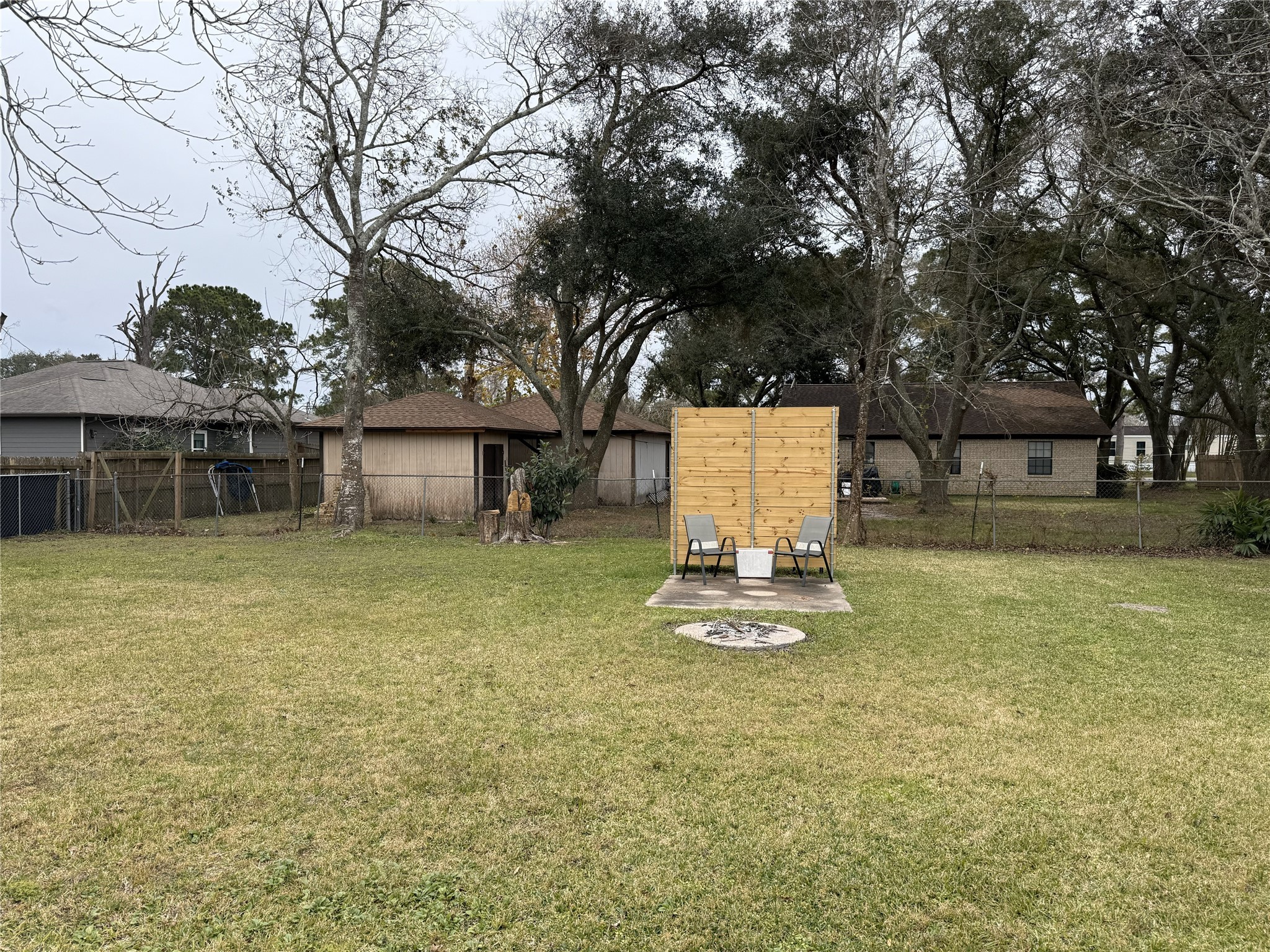 130 East Phillips Road Angleton, TX 77515 - Photo 11 of 12