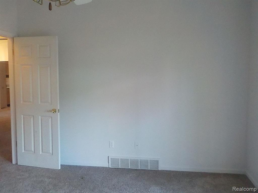 5245 Lahring Road Linden, MI 48451 - Photo 17 of 19