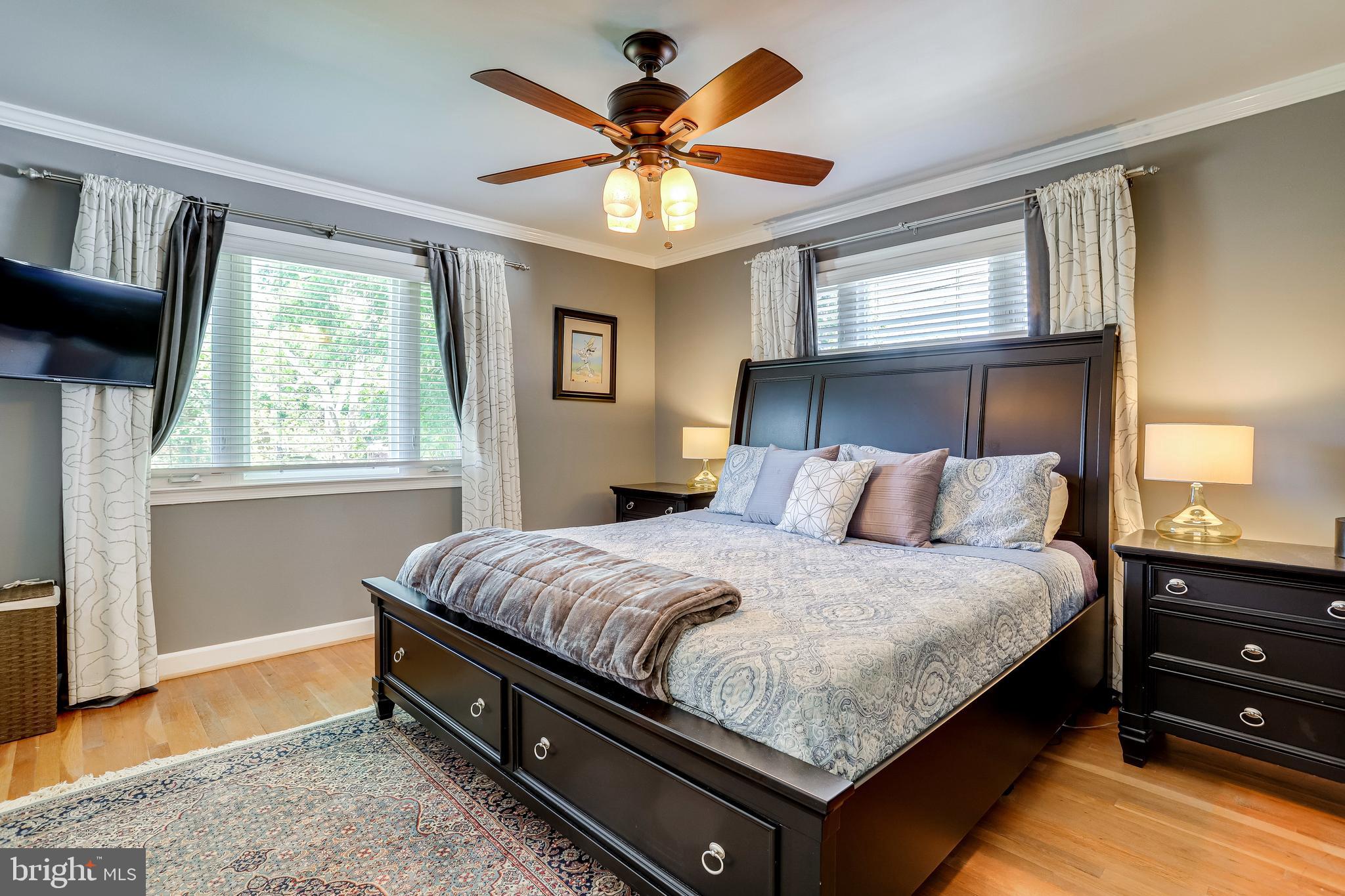 6904 Inverness Drive Springfield, VA 22150 - Photo 22 of 54 Oversized Primary Bedroom