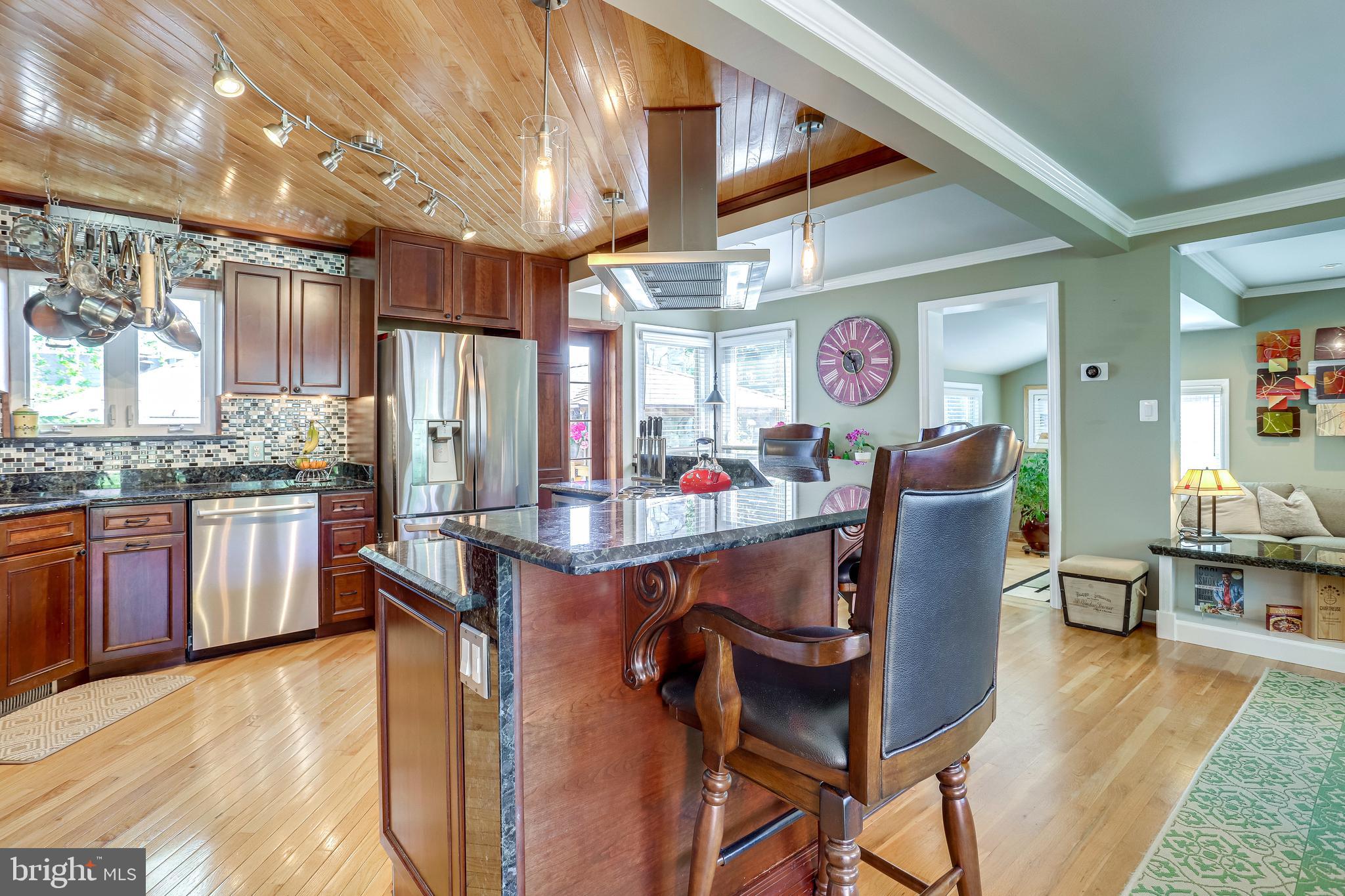 6904 Inverness Drive Springfield, VA 22150 - Photo 6 of 54 Fully Remodeled Gourmet Kitchen - A Chef's Dream