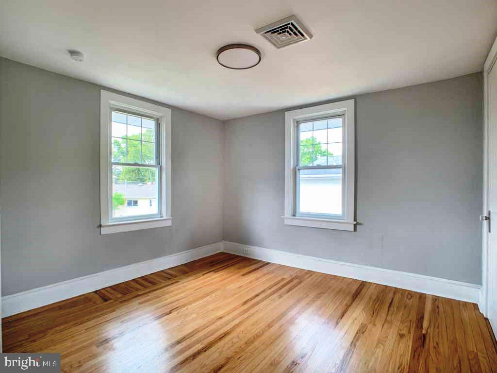 324 Durham Road Langhorne, PA 19047 - Photo 24 of 40 Bedroom 1