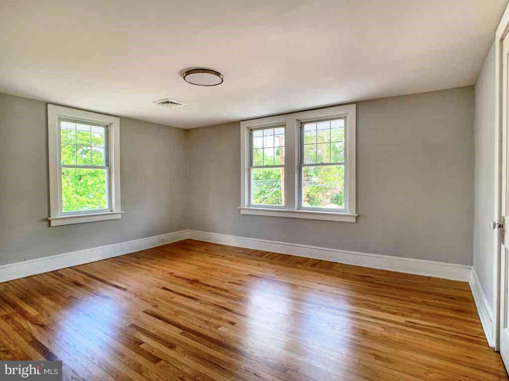 324 Durham Road Langhorne, PA 19047 - Photo 28 of 40 Bedroom 3