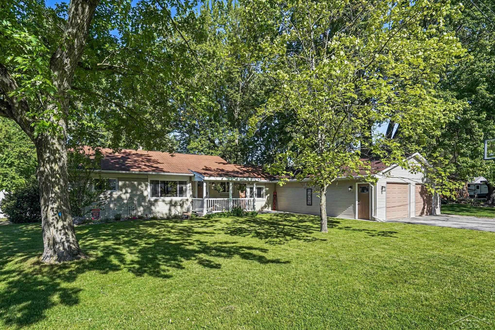 1225 Harding Road Essexville, MI 48732 - Photo 1 of 36