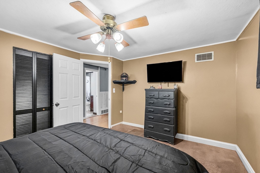 87 Wakefield Street Springfield, MA 01151 - Photo 18 of 39 Gallery Image 18