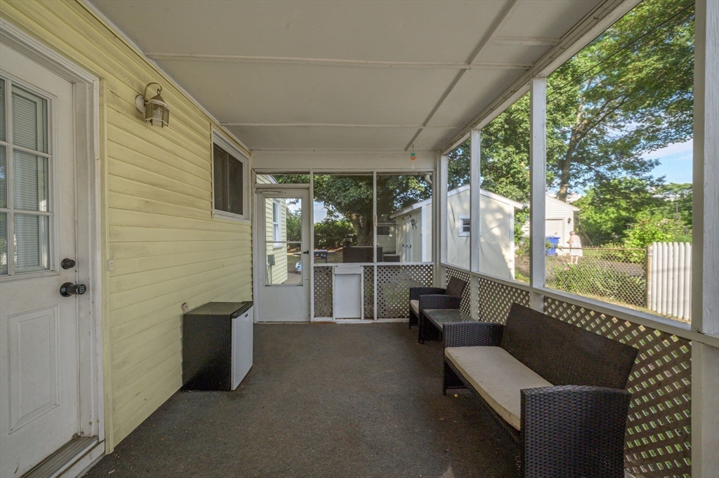 87 Wakefield Street Springfield, MA 01151 - Photo 26 of 39 Gallery Image 26
