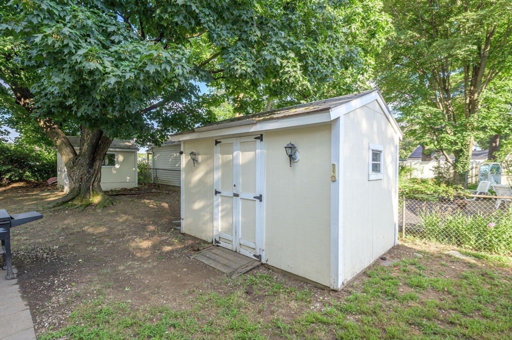 87 Wakefield Street Springfield, MA 01151 - Photo 39 of 39 Gallery Image 39